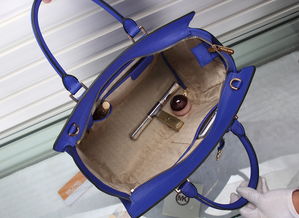 包包專柜專賣風靜物拍攝 女包拍攝產品拍相商業攝影 包包場景網拍女款箱包 專柜場景棚拍圖片